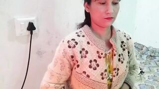 Muslim girl ko ghar par bulakr hotel me jabar dasti pela