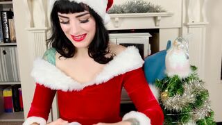 Molly Darling - Sexy Santa Mini Toy Unboxing