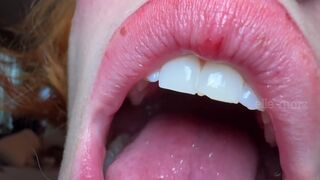 Elle Marz - Convincing hungry giant