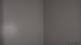 ScarlettBelle - Jerk To My Blank Walls