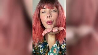 Yourhikerbabe - Mesmerising You By Blowing Kisses