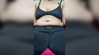 Desi Village sexy Housewife saira Pussy show and masturbation