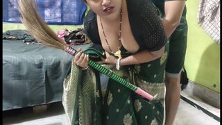 Kaam wali bhabhi ko pichhe se dabocha fir apna lauda chusaya - Indian Maid fucked from behind
